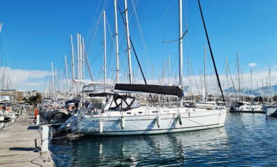 Anna II Sailboat